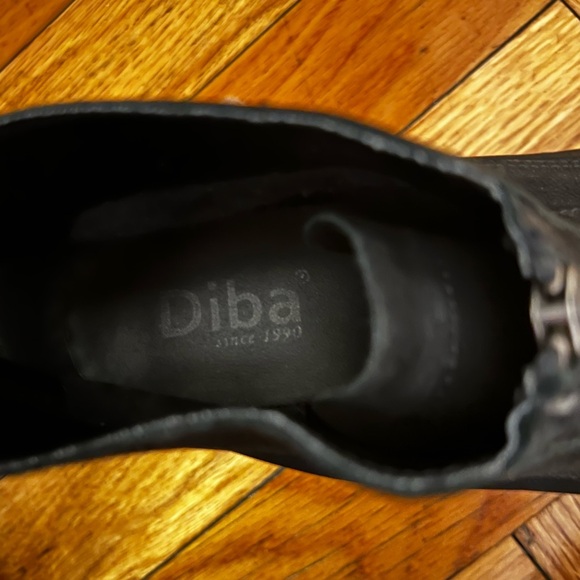 Diba Black Leather Front Zipper Ankle Booties Size 9.5 - Picture 12 of 14